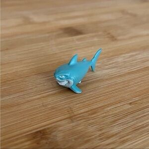❄️5/$20 Disney Series 6 Pixar Series Mini Figure - Bruce Shark from Finding Nemo